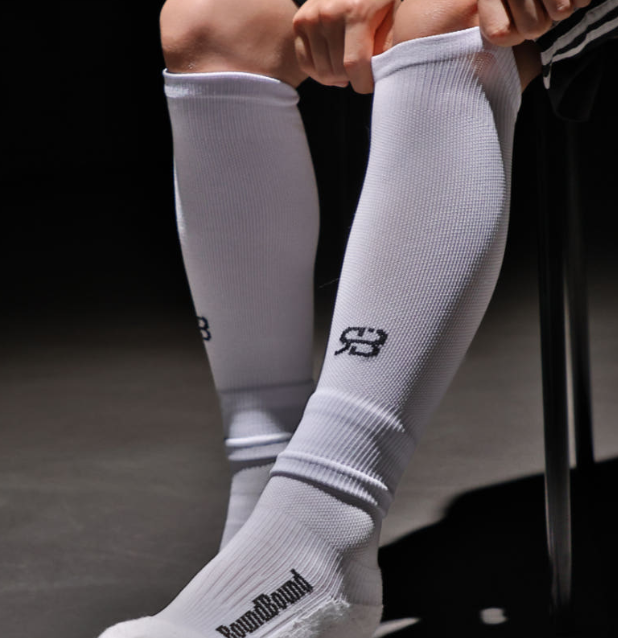 ELITE SOCKS+ 제품 착용 이미지